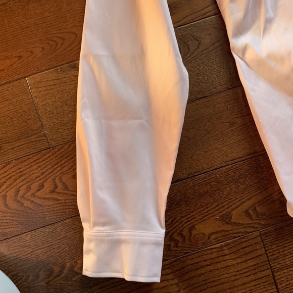 New with tags - Banana Republic pink blouse - Picture 5 of 5